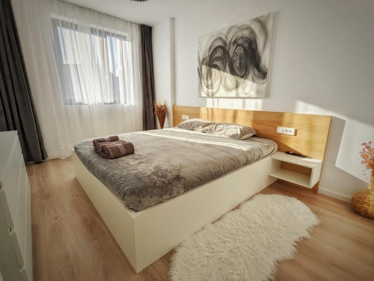 Cluj Airport Apartment Buitenkant foto