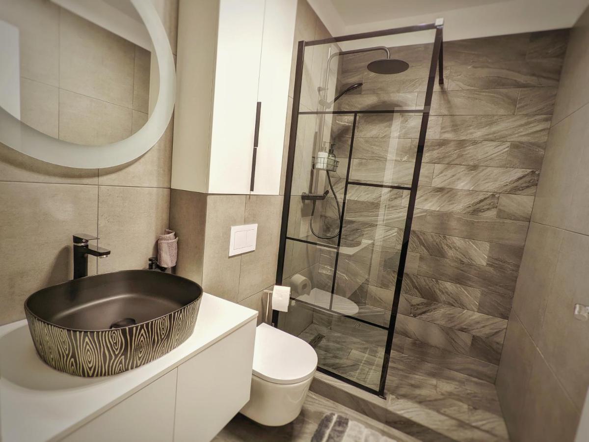 Cluj Airport Apartment Buitenkant foto